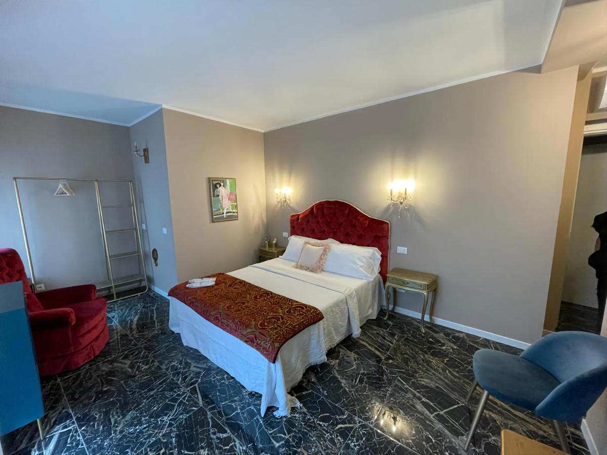 Prestige Suite Via Romagnoli Σιρμιόνε Εξωτερικό φωτογραφία